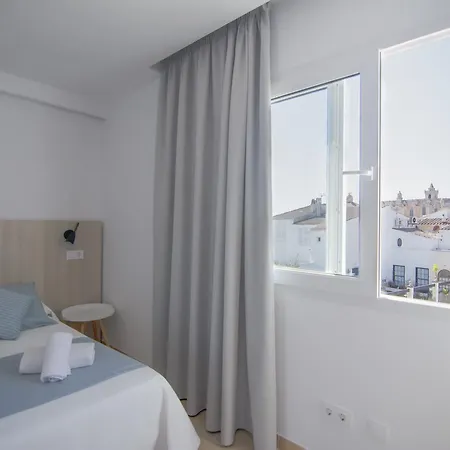 ホテル Sagitario Petit シウタデリャ